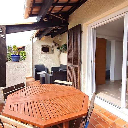 Bel Appartement Renove, Avec Terrasse Et Piscine Ла Кроа Валмер Екстериор снимка