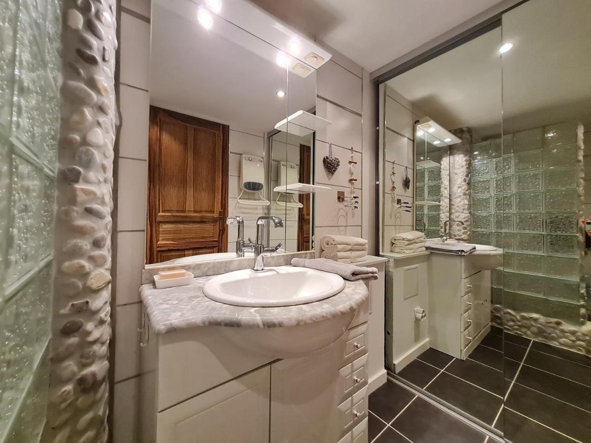 Bel Appartement Renove, Avec Terrasse Et Piscine Ла Кроа Валмер Екстериор снимка