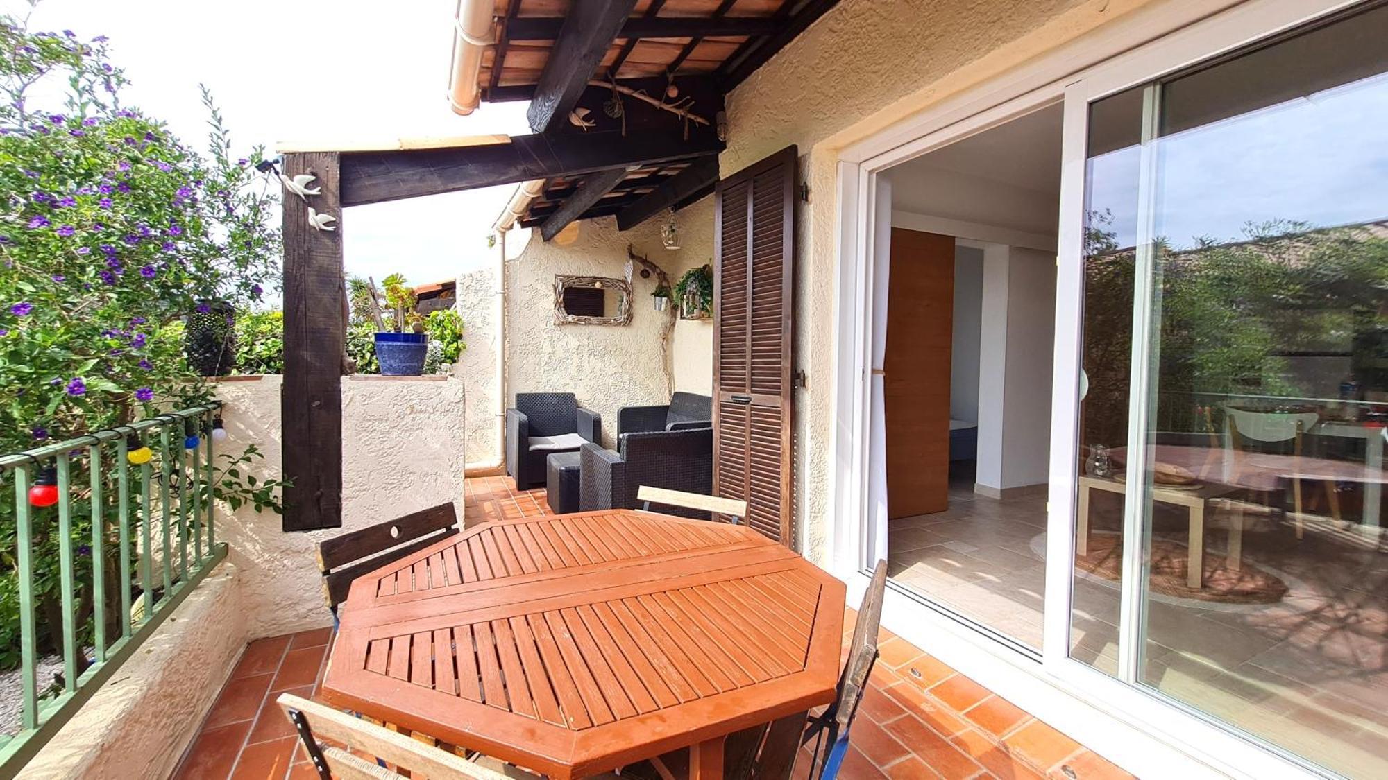 Bel Appartement Renove, Avec Terrasse Et Piscine Ла Кроа Валмер Екстериор снимка