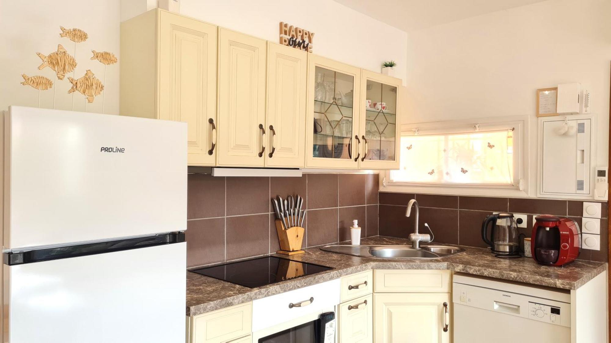 Bel Appartement Renove, Avec Terrasse Et Piscine Ла Кроа Валмер Екстериор снимка